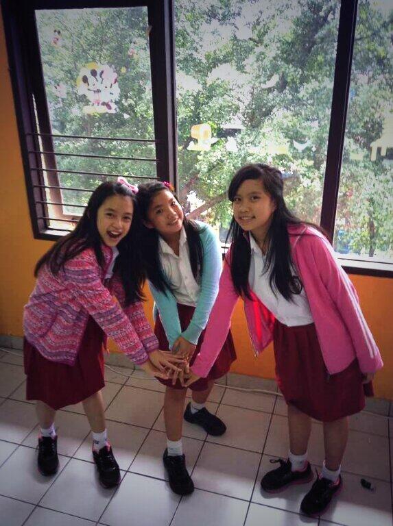 Cachecache_BFF's tweet image. We are CheCaSo @EthinAverina @CherylCein @opie_apple