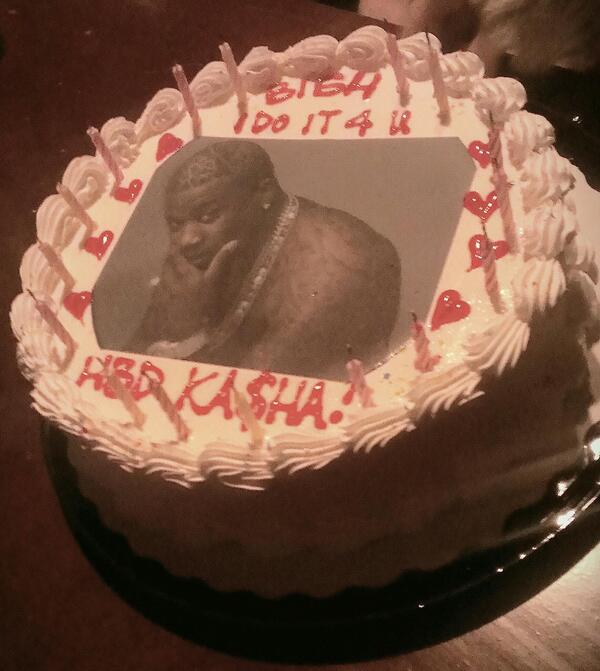 Michael Mann Sur Twitter Here Is A Photo Of Kish Kash S Gucci Mane Ice Cream Birthday Cake Http T Co Jrfvepty Michael Mann Sur Twitter Here Is A Photo Of Kish Kash S Gucci Mane Ice Cream Birthday Cake Http T Co Jrfvepty