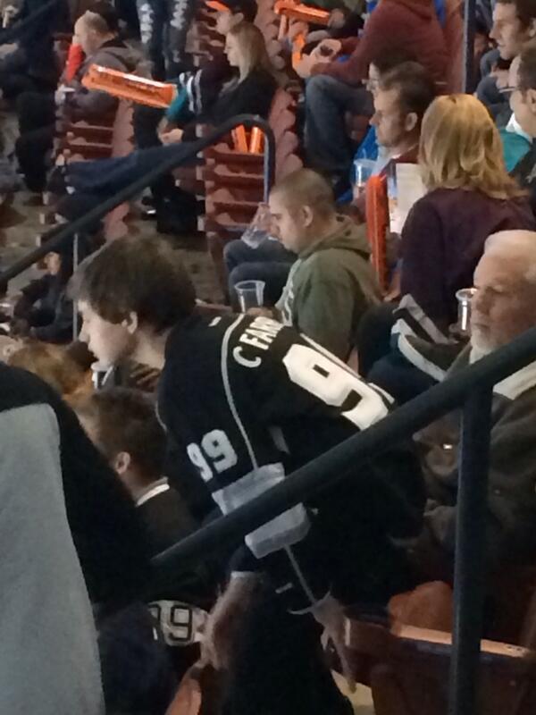 mayorNHL's tweet image. "@GauzePaws: How blasphemous to put a name other than #Gretzky on the 99! Lifetime ban, Mayor? http://t.co/9i7dviNihB" Yes. #MayorRuling