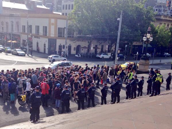 annikasmethurst's tweet image. Protesters calling on the Parliament not to change abortion laws in Victoria gather on #springst