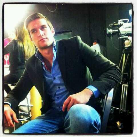 clovifans's tweet photo. como siempre guapo ♥ http://t.co/Rc1jdlSzKu