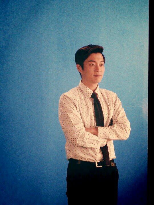 BaoEf64CAAAOpGm.jpg:large