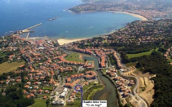 Toprural_fr's tweet photo. Séduits par l’accueil reçu et le Pays basque, M. et Y. pensent déjà à leur prochain séjour http://t.co/9xv7aIVRIF http://t.co/dTtig3M4vh