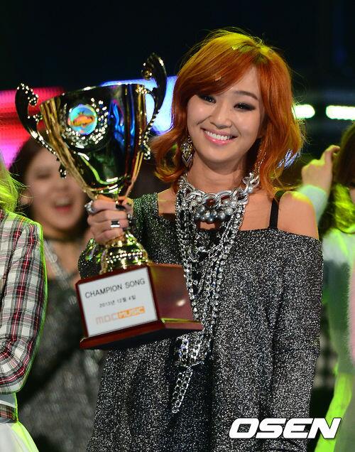 BaoqU1UCYAAtixW.jpg:large