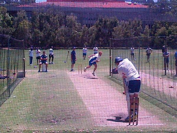 The worst thing about @willa112233 he isn't even a englishmen but yet he gets the honours...Why ?? <a href="/99Divan99/">Divan Bester</a>    #ECB