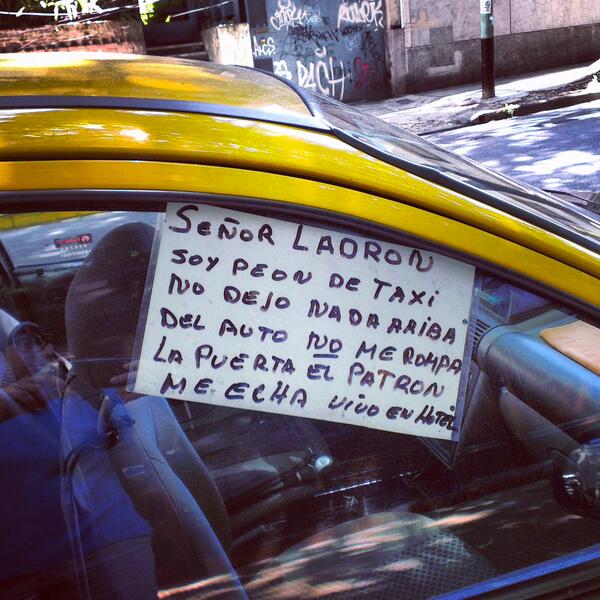 juanpablolauro's tweet photo. "@capitanintriga: Señor ladrón http://t.co/kkrbnNQKd2"