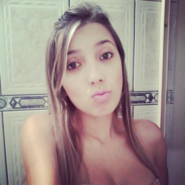 _vaaaah's tweet photo. Oi twitter *-* http://t.co/cwTic96mAd