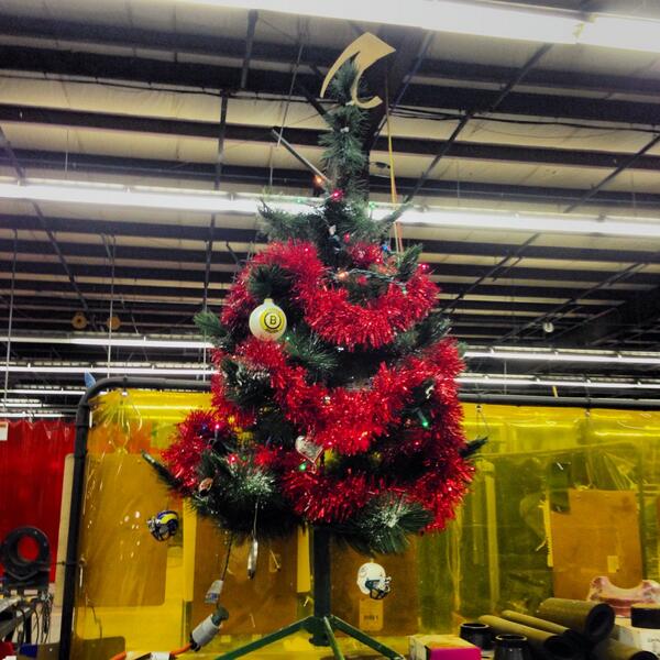 LeoJRothCorp's tweet photo. #happyholidays from the LJR fab shop! #local13 #local46 http://t.co/JUBABKjoRm