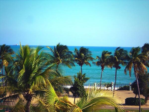 _ag521's tweet image. omg ! gotta get back to the island ! #wannalivethere #sendmenow #please #puertoriqueña #boricua 😩😭💙💚