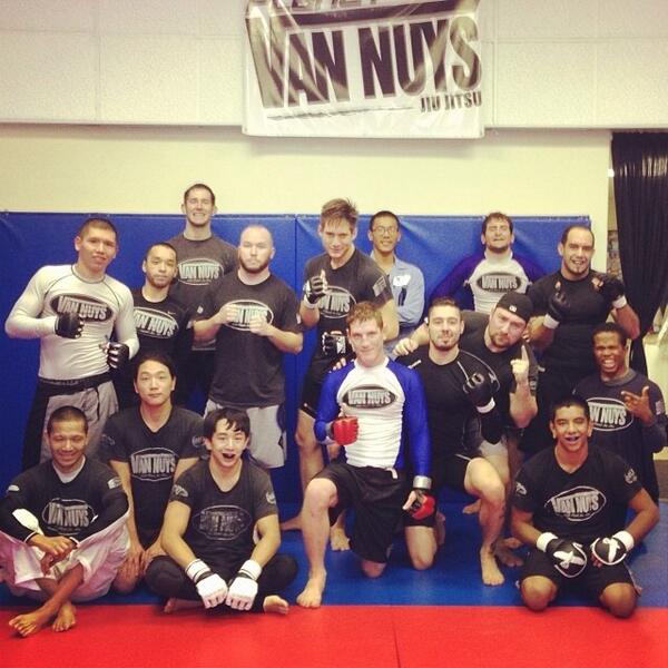 danhardymma's tweet photo. Awesome session today at @10thPlanetVN with coach @Alder4000. #TeamDanzig is ready for war in Sacramento next week. http://t.co/QOYUAndyuw