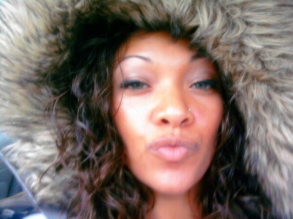 GarzaRani's tweet photo. It's cold bitches http://t.co/djf8NxrBcI