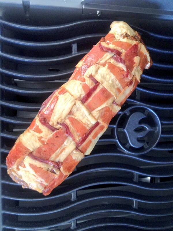 chefmattbasile's tweet image. Making a few #brunch menu changes... Introducing the #BaconExplosion Benedict .... Whaaaaa????!!!! #LisaMarie