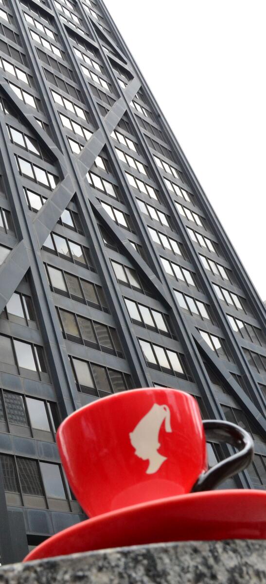 If you're holiday shopping in Chicago, don't forget the coffee lovers on your list! #MeinlGiftBaskets #Chicago #gifts