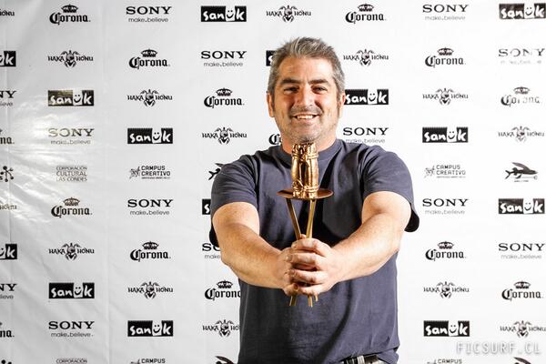 ficsurfchile's tweet photo. Ganador del" Cochayuyo de oro" THE SUIZO, dirigida por Sebastían Vial http://t.co/t3bjOmpmFB