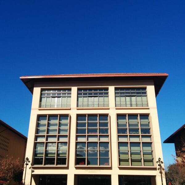 nealmohan's tweet image. Beautiful day on the new campus for the @StanfordBiz #ExecutiveChallenge!