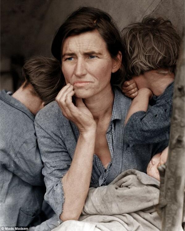 SGPenglish1102's tweet photo. Migrant Mother in color #30sclass http://t.co/YsOrMUuf3B
