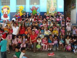 Regalando sonrisas  <a href="/CamposolSAC/">Camposol </a>