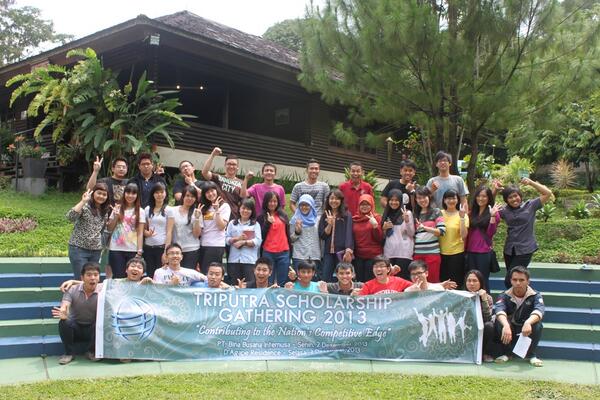 TQ U all Triputra Scholars Batch III <a href="/TriputraScholar/">Triputra Scholars</a> atas antusiasmenya dalam acara Triputra Scholarship Gathering