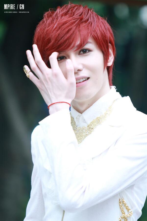 kpopers_family's tweet photo. #MPireRed http://t.co/UuWdUHISpi