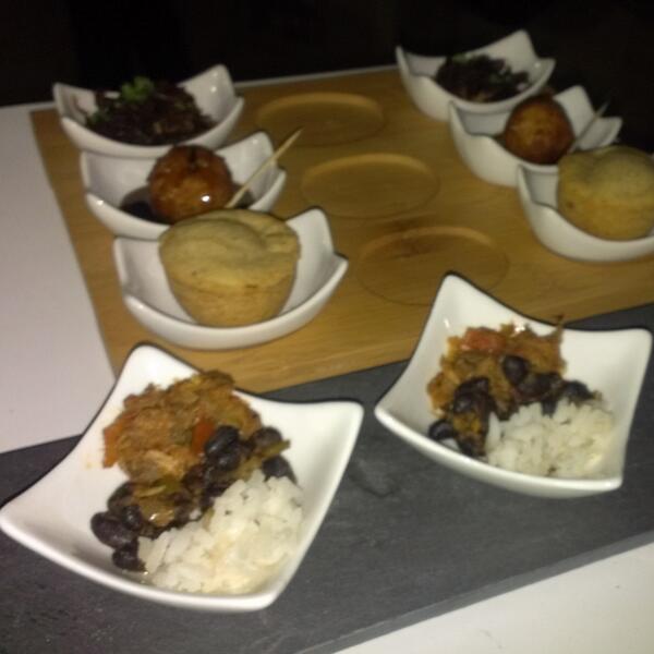 Mi final en #concasse. Buñuelos de yuca, polvorosas de pollo, pata e Grillo y pisillo de chiguire