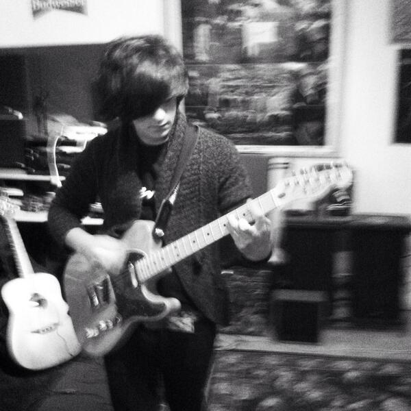 ThrowIntoSpace's tweet image. Jamming.