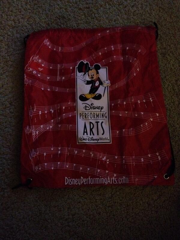 infinitemickey's tweet image. Yay Disney for giving us these free bags!