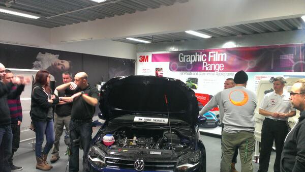3MFilmsUK's tweet photo. Busy at the @spandex 3M experience #wraptraining #3Mexperience http://t.co/VdKqqZ8pD1