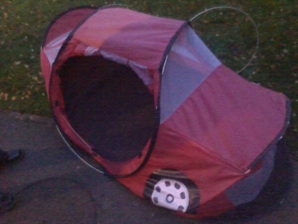Lpscandytv's tweet photo. someones tent flew over to awer front garden last night took pic right now http://t.co/lMIm8FQIw5