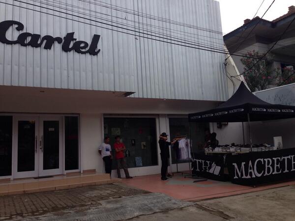 @GA_makassar <a href="/GriffonsArmy/">Griffon's Army</a> @MacbethIndo <a href="/Macbethfootwear/">Macbeth</a> <a href="/steady_store/">STEADY SUPPLY INC.</a>  All item discount 30%