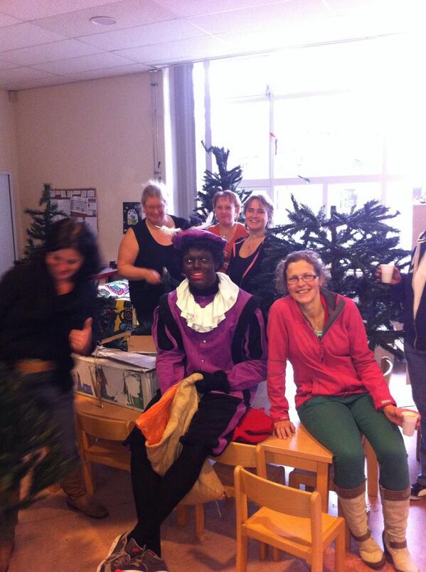 Piet tussen de kerstbomen. :-).