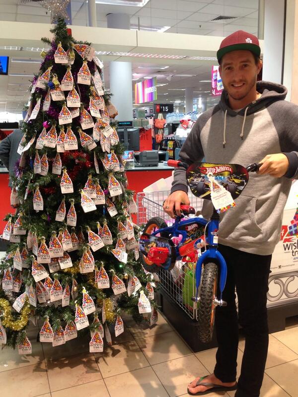 DThomas_39's tweet photo. Just put this bad boy under the Kmart wishing tree for a little kiddie - #hopehelovesit #christmasspirit http://t.co/Ku88qFE0kB