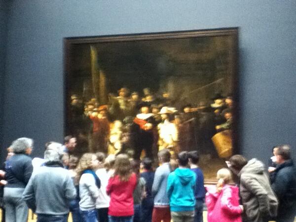 bsMeander's tweet photo. Geweldig, recht voor de Nachtwacht! http://t.co/8QmO27Ahhh