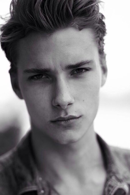 美しき海外イケメンbotさん の最近のツイート 3 Whotwi グラフィカルtwitter分析 美しき海外イケメンbotさん の最近のツイート 3 Whotwi グラフィカルtwitter分析