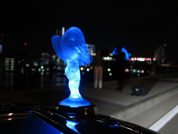 rollsroycecars's tweet photo. Well done to all who spotted Yokohama in yesterday's #102EX picture - here's a focus on its iconic #SpiritOfEcstasy http://t.co/X4ByocHEA1