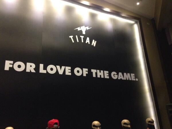 Tdlc35Cruz's tweet photo. Another store, still dominating. Congrats @Titan_22 Alabang http://t.co/Lr1Tvsc8e5