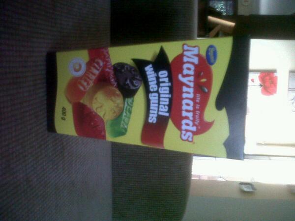 NatasFrance's tweet photo. My mom is the best! Buying me such a BIG box of Wine Gums!!♥ http://t.co/gUoMfcq7Ek