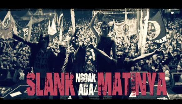 Dan yg pasti, "Selama Republik ini berdiri, SLANK ‘gak bakal mati!! Karena #SlankNggakAdaMatinya!!" #ClavoSlank30th