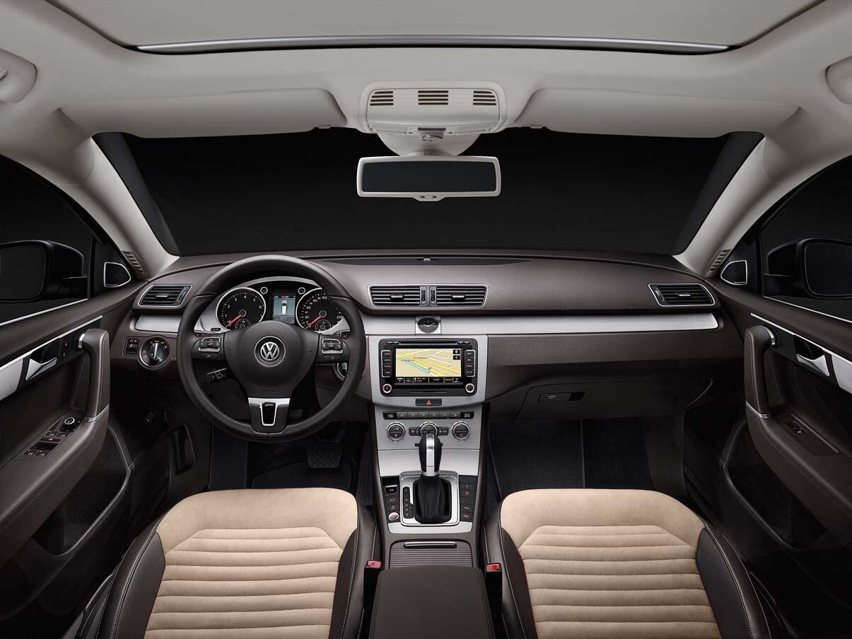 Volkswagen Passat b7 Interior