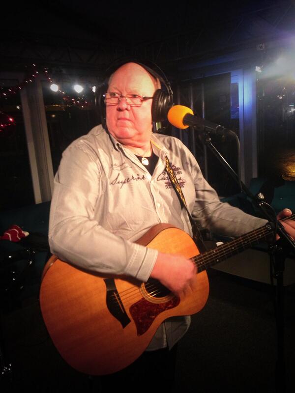 KleineWaker's tweet photo. Daar is ie dan! Henk Wijngaard! Yes! #sdkw #sr13 http://t.co/6N12mbV5lA