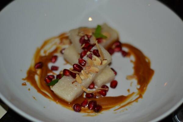ChaoMienSF's tweet photo. 1 of the dishes we'll b servin' Sunday-Pomegranate Sticky Rice w/ Caramel &amp; Almonds. @NakedLunchSF 5-9pm @ChaoMienSF http://t.co/5ZFwDZjwBn