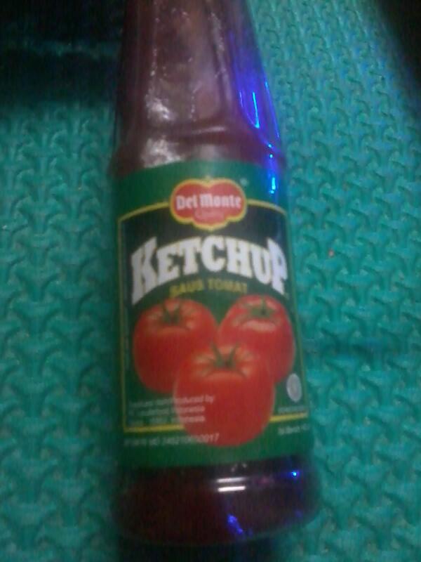 RandyKribo's tweet photo. Ketchup #Hot #RealAva #Bukan #Toples #TapiBotol #GaPakeBH #GaPakeCD http://t.co/4f3TdGTLUQ