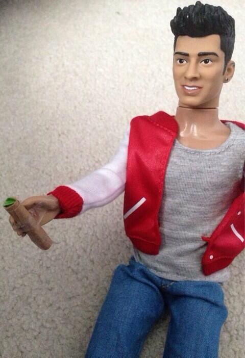 whereiszen's tweet photo. blaze it http://t.co/SoUoJRSJwI