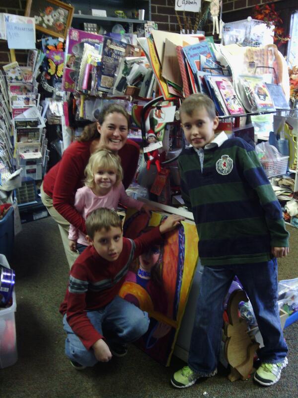 CaryCreativeCtr's tweet image. Tricia, Ethan, Owen &amp;amp; Eliza found the #C3 Elf while taking part in the  #MacaroniElf13 Scavenger Hunt! Who&apos;s next?