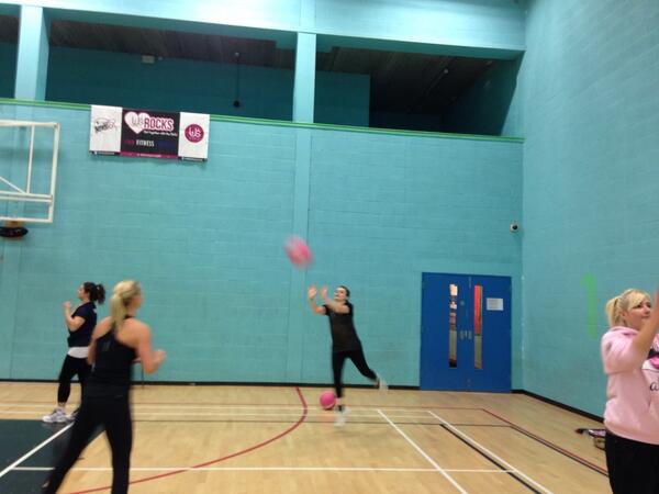 USGirlsMK's tweet photo. Tonight's US Girls session, the girls gave volleyball a go! They all did really well! http://t.co/RHYvBS9cZs