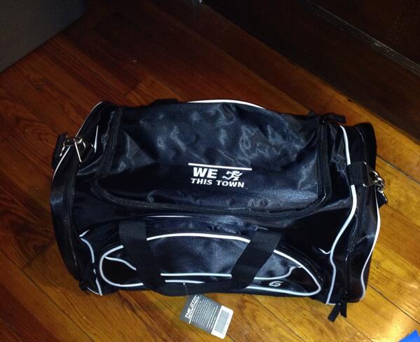 We_RunThisTown's tweet photo. WRTT Duffle bag http://t.co/mlyBs85iAS