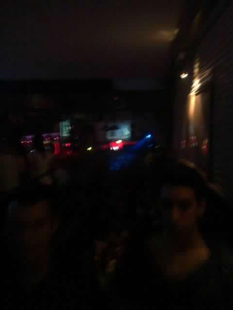 Yhhoni's tweet photo. Hasta el vip llenarooon esto es geniiaaal :S #EnamCopaGo tenia q ser mi colegio no? Jajaja http://t.co/rpsstWRCdu