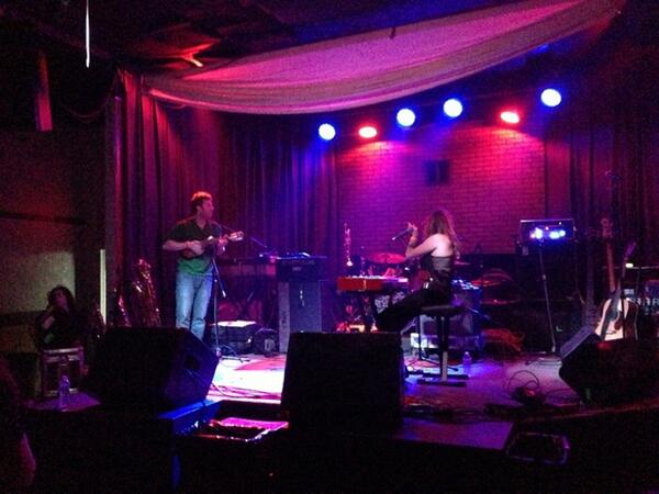 Hugesnlfan's tweet image. Laguardia and NYC tried their best to keep @JilletteJohnson from making it to #local662. You FAILED! #goodforus