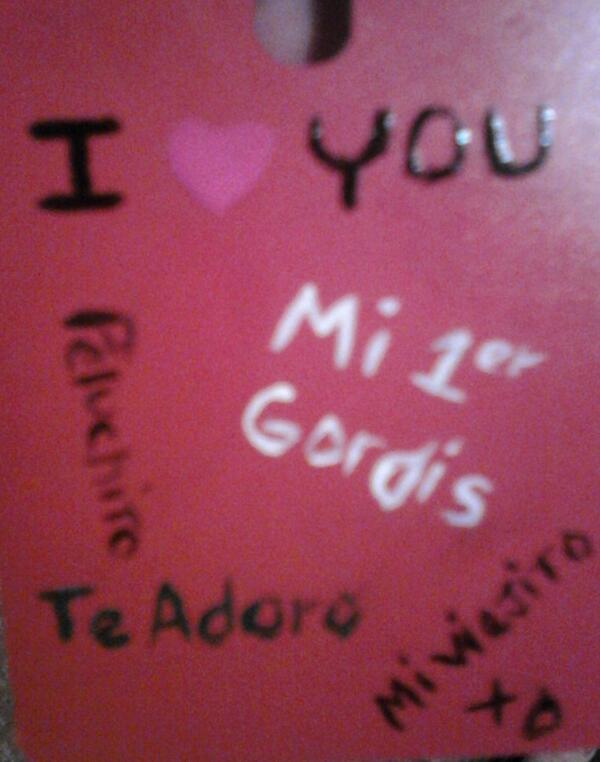 leo_aph's tweet photo. @ByAnneliss Gracias por este bello regalo mi princesa hermosa http://t.co/cqj5VhQspc