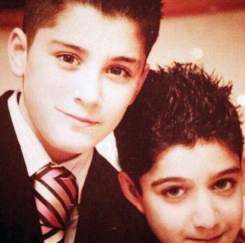 eri100212's tweet photo. このかっこかわいい坊やはもしやZaynかな
もう顔できあがってるやん

#mtvstars One Direction http://t.co/fURAMznhH2