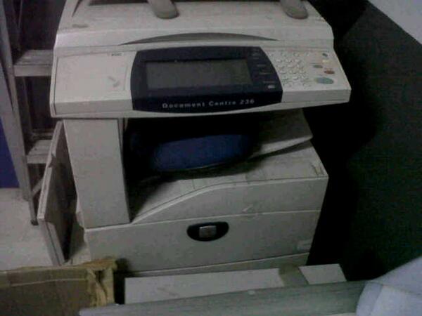 abuy_87's tweet photo. For Sale: Resin Photocopy Jerk XEROX DC236PL.second,inventories Cantor. Mint. Hub. 083816147950. Thanks. RT http://t.co/qz6pAt1RhY